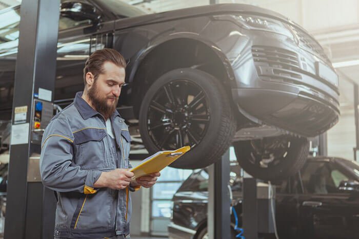 Range Rover repair findings reviewed before driveshaft work is approved