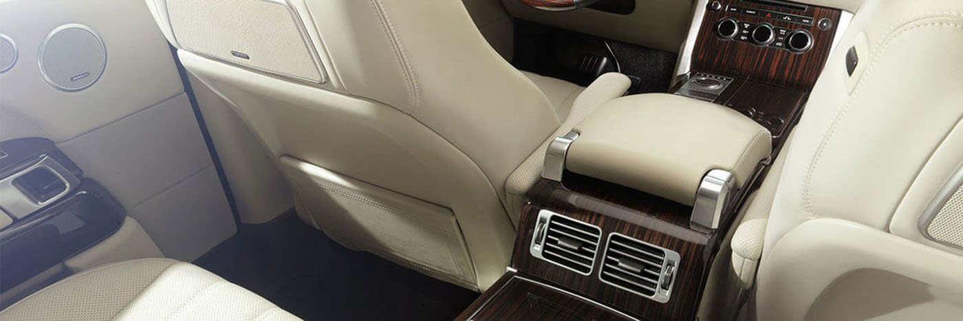 Range Rover climate-control testing after heat exposure in Dubai