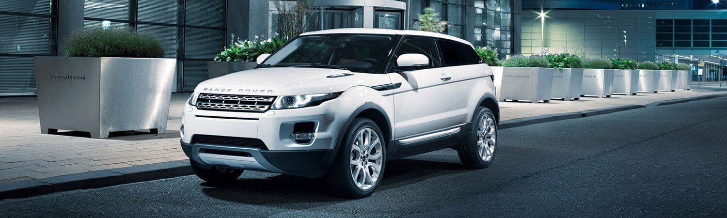 Range Rover bumper repair with parking sensor inspection in Dubai