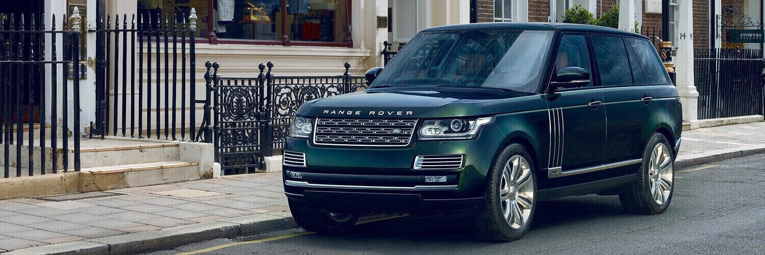 Range Rover wheel-end and control-arm inspection for wheel play in Dubai